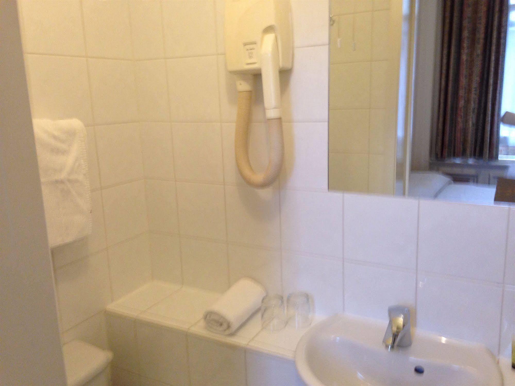 Merlyn Court Hotel Лондон Екстер'єр фото
