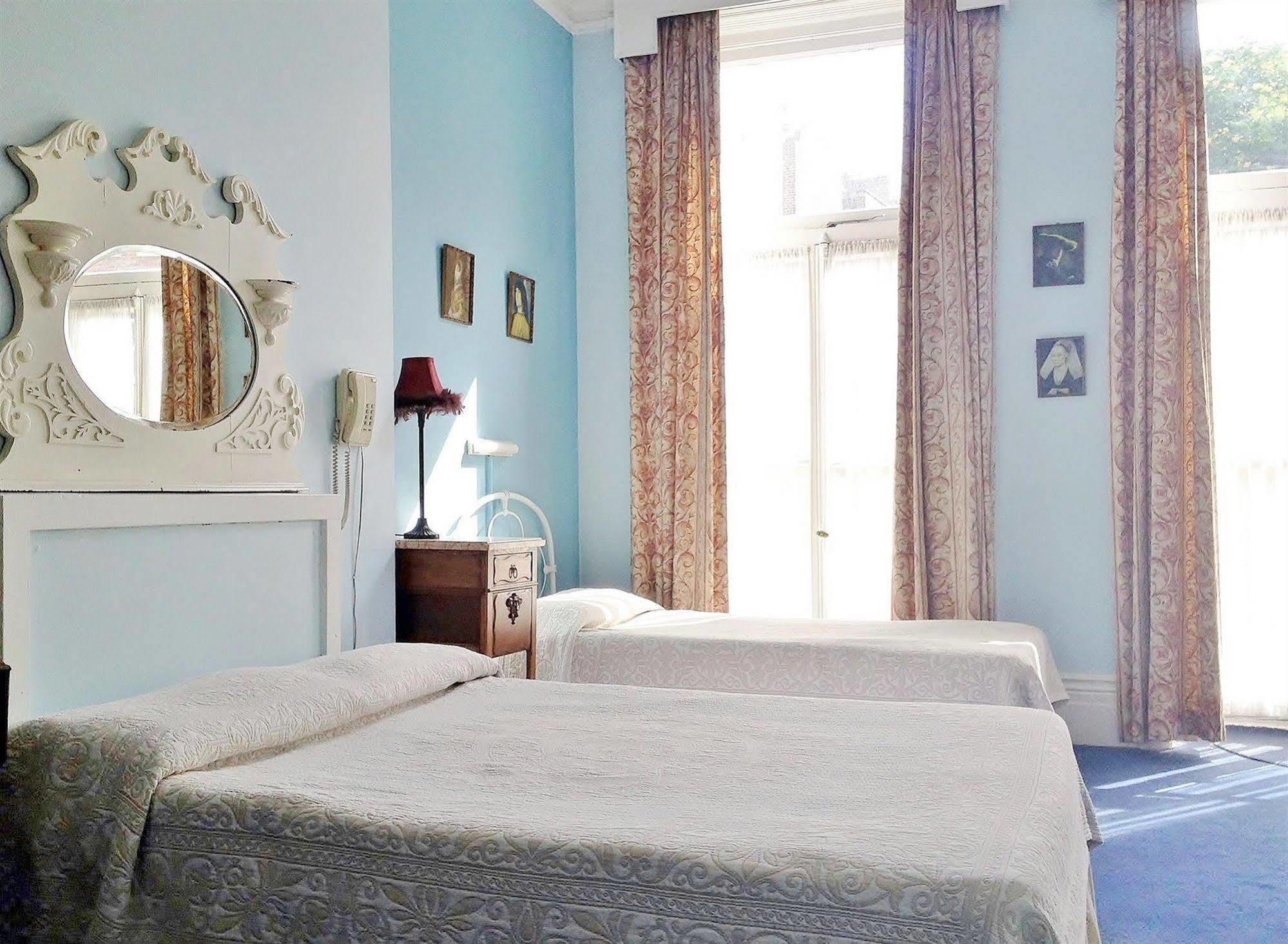 Merlyn Court Hotel Лондон Екстер'єр фото